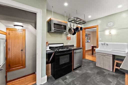 5249 Zenith Avenue S, Minneapolis, MN 55410