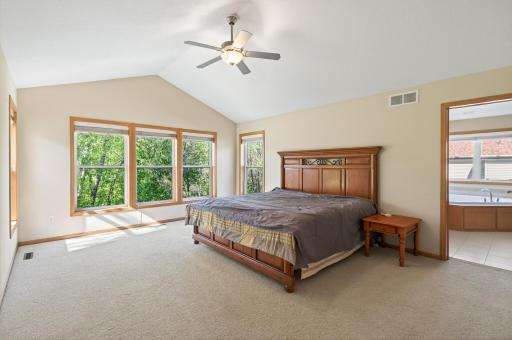 655 Lexie Court, Eagan, MN 55123