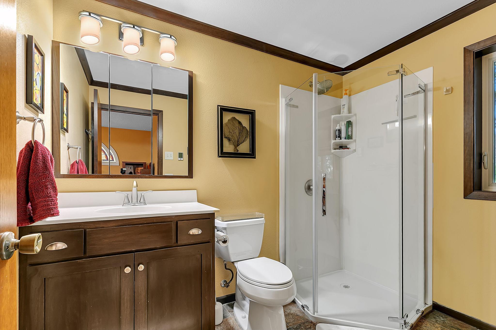 Private Primary 3/4 bathroom