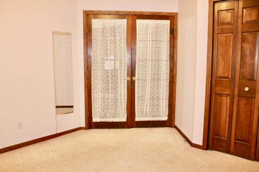 282 4th Avenue SW, Blooming Prairie, MN 55917
