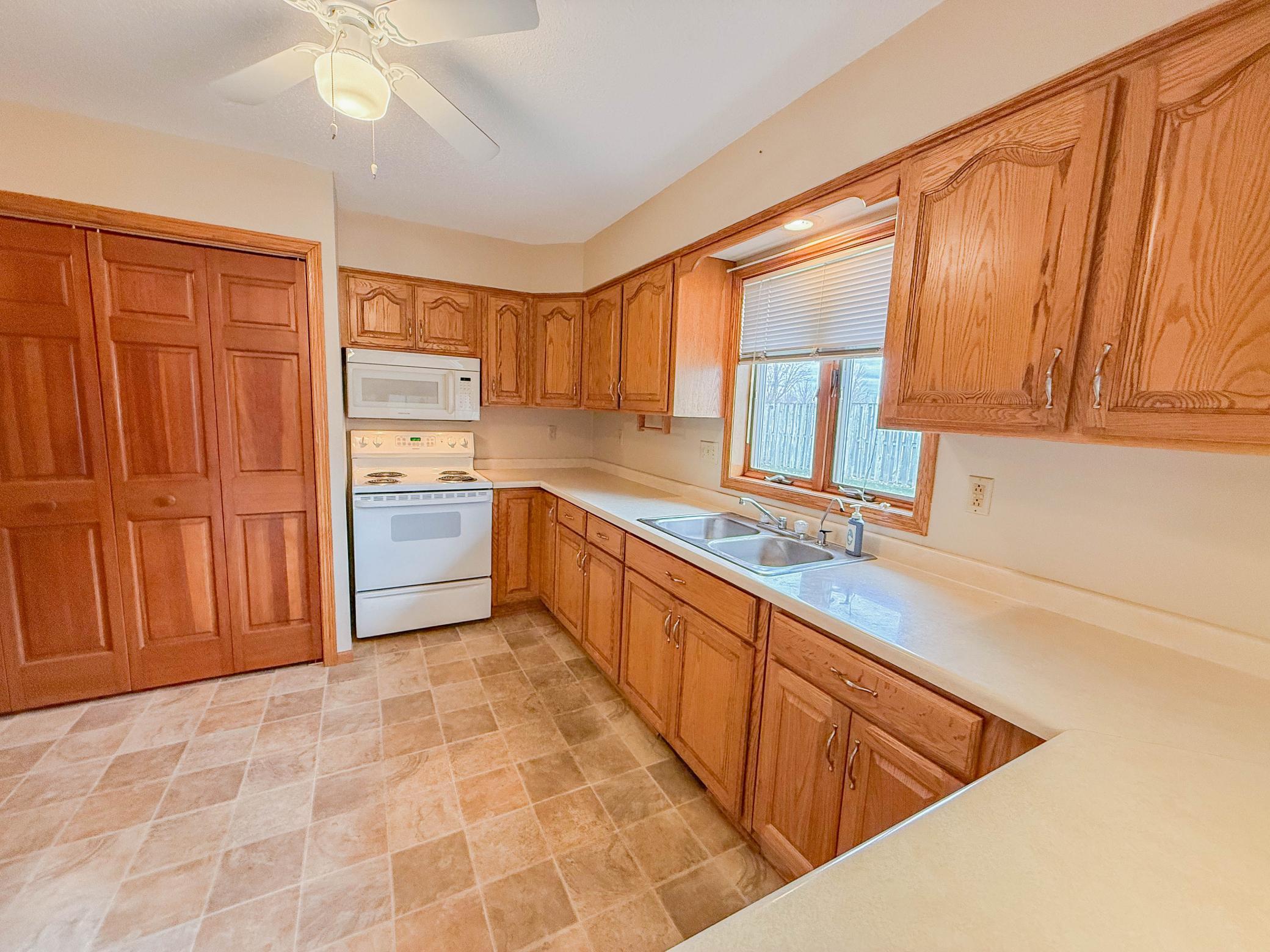 Kitchen/Laundry Closet