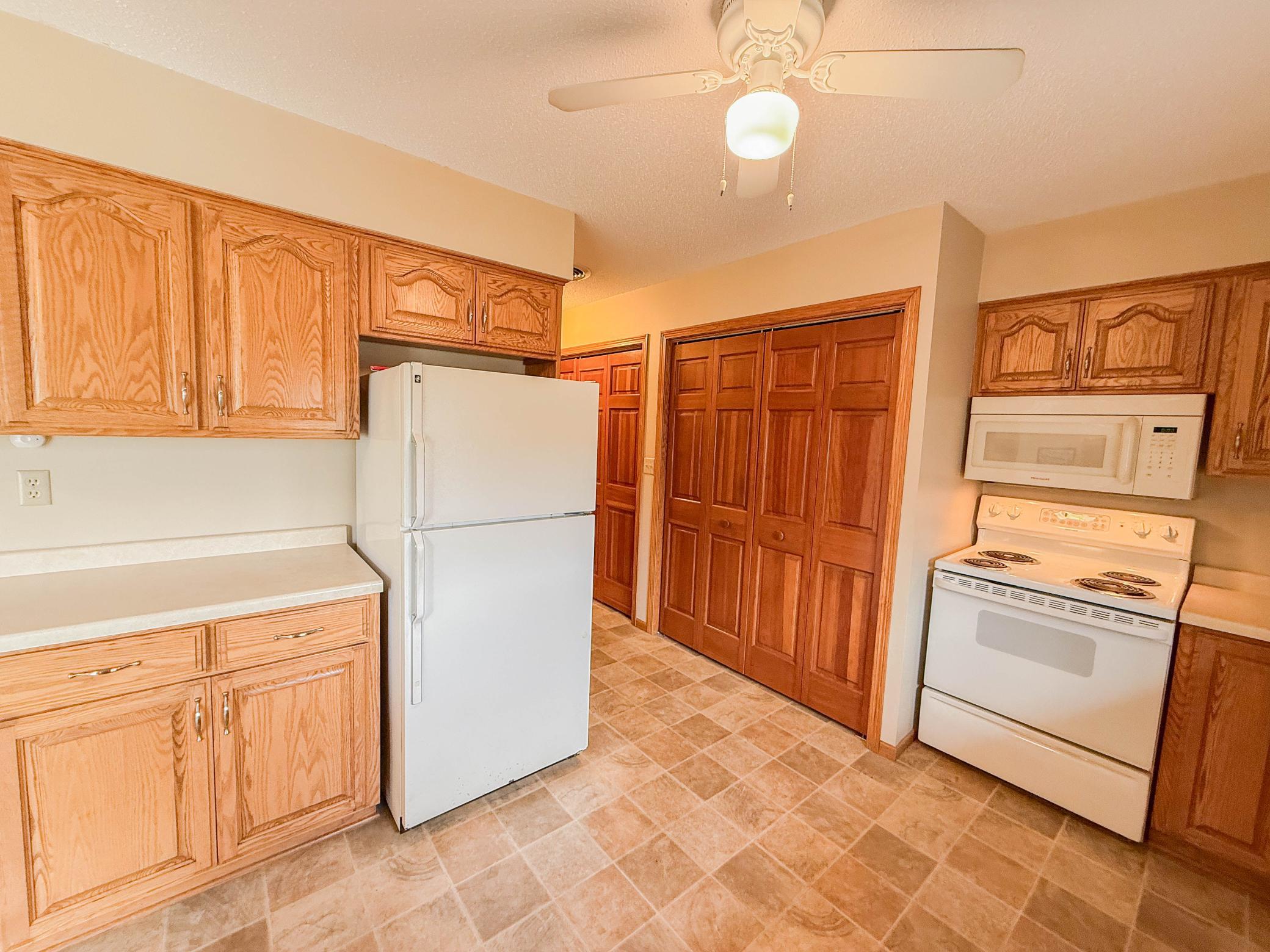 Kitchen/Laundry Closet