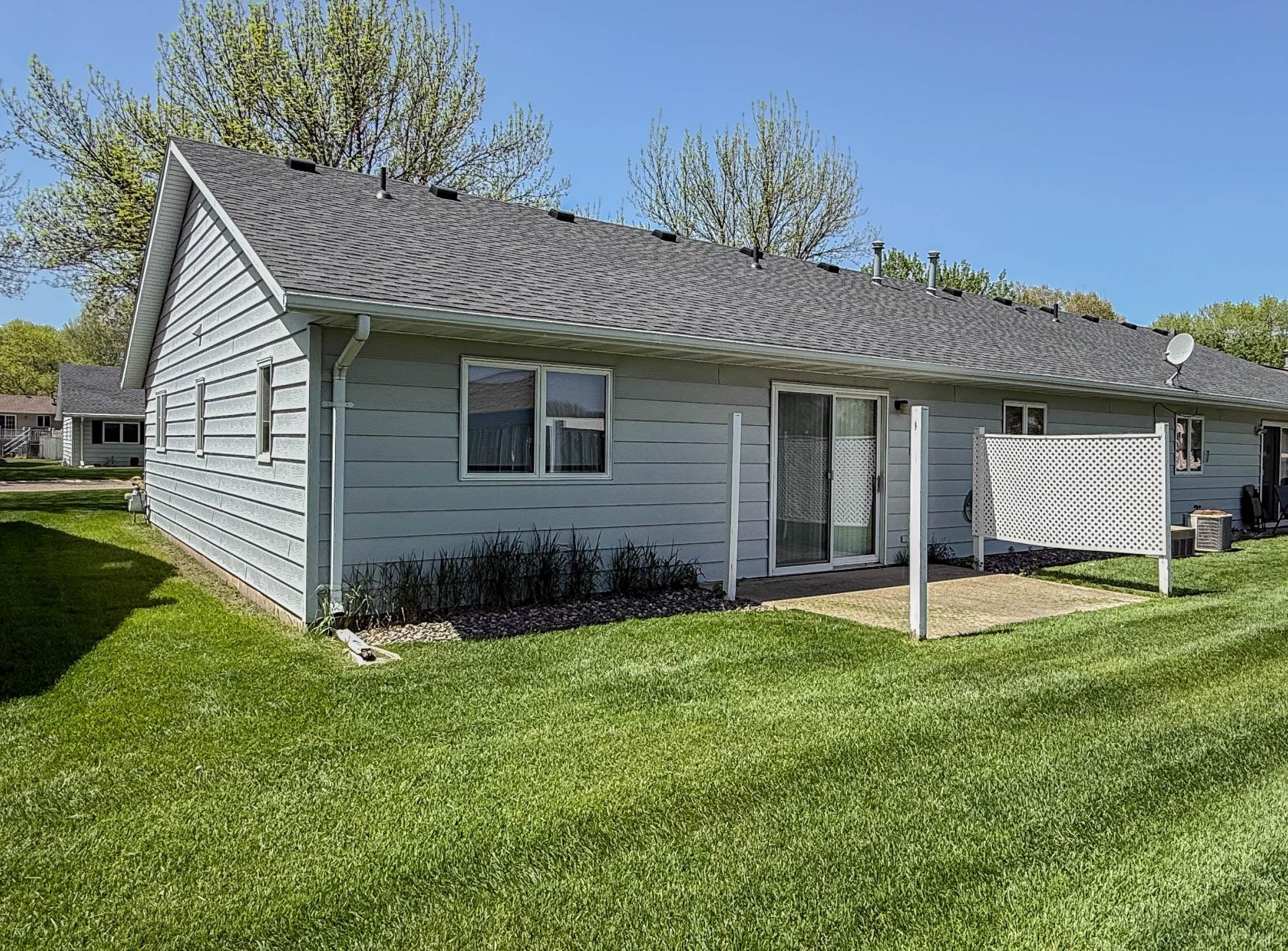 2411 Kenwood Dr SW