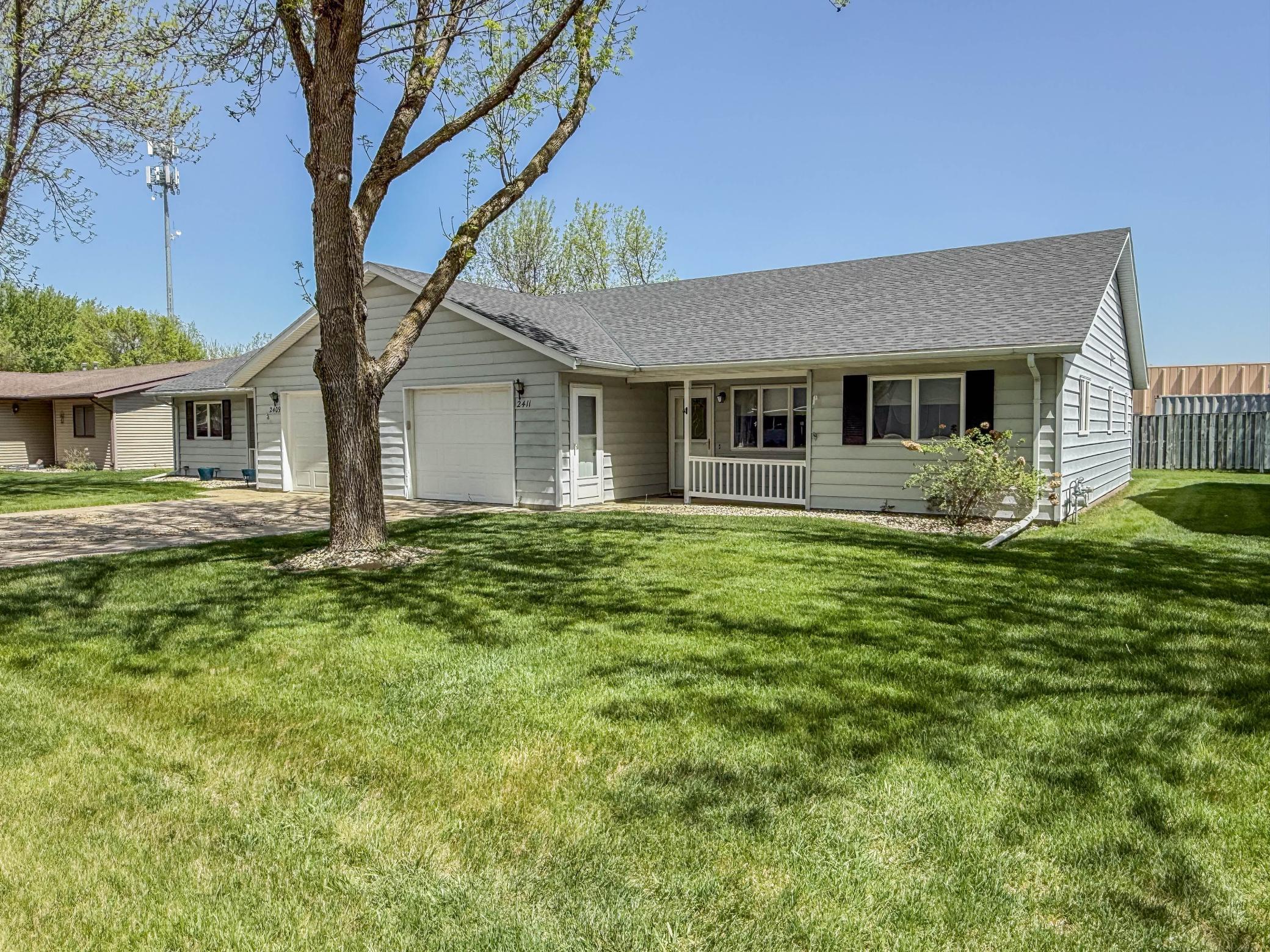 2411 Kenwood Dr SW