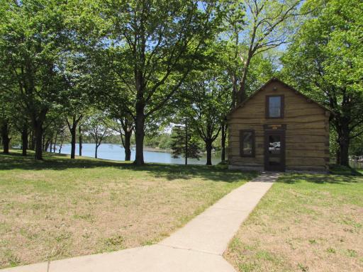 214 W Anna Street, Fairmont, MN 56031