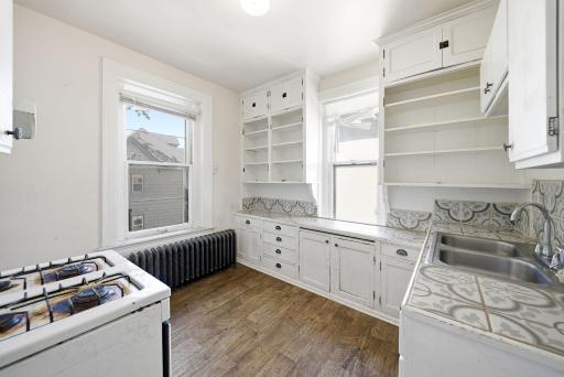 732 Marshall Avenue, Saint Paul, MN 55104