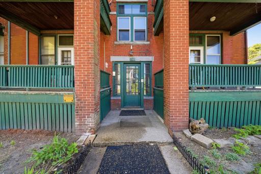 732 Marshall Avenue, Saint Paul, MN 55104