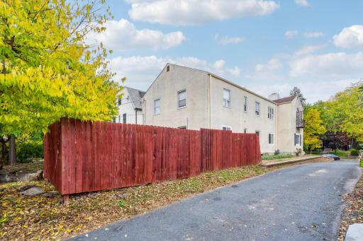 3420 Humboldt Avenue S, Minneapolis, MN 55408