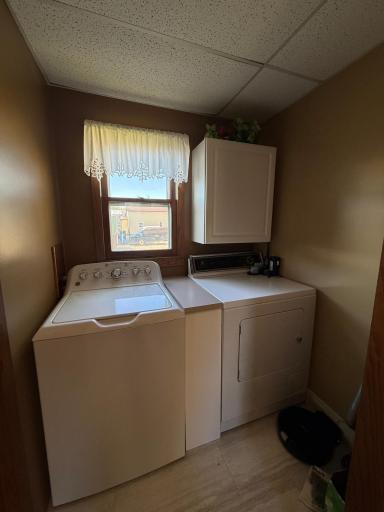 209 S Spring Avenue, Springfield, MN 56087