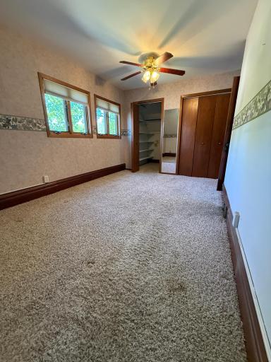209 S Spring Avenue, Springfield, MN 56087