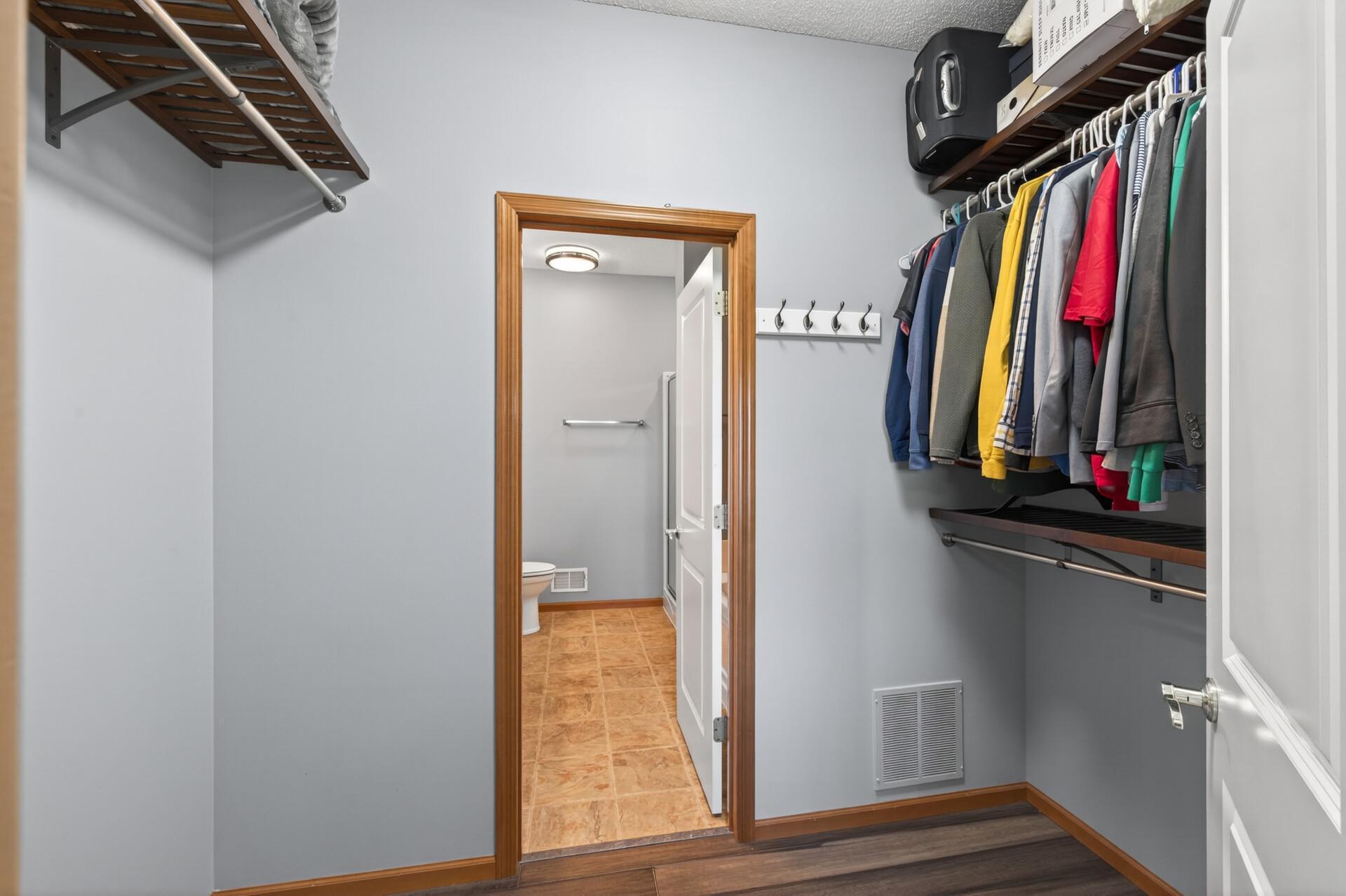 24_1236_Vernon_Dr24_mls.jpg