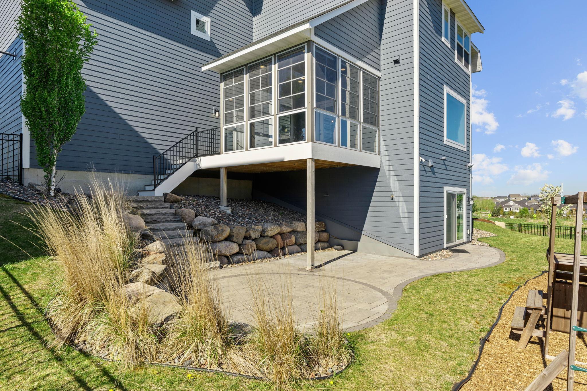 5-web-or-mls-16900 59th Ave N-5.jpg