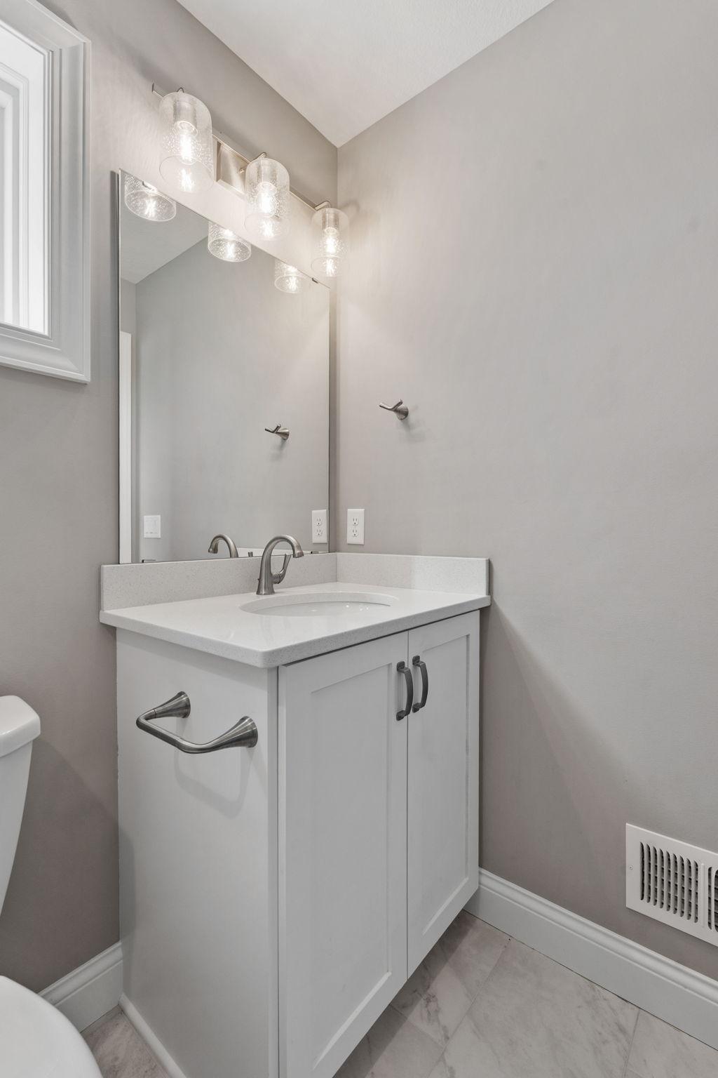 51-web-or-mls-16900 59th Ave N-51.jpg