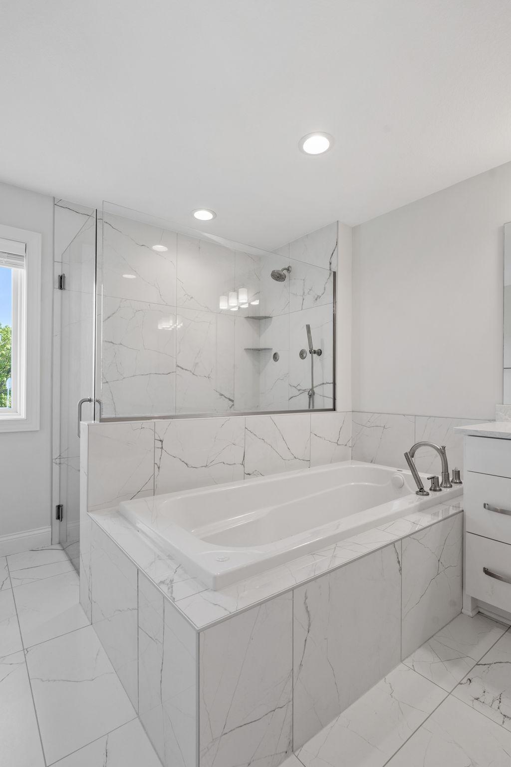 71-web-or-mls-16900 59th Ave N-71.jpg