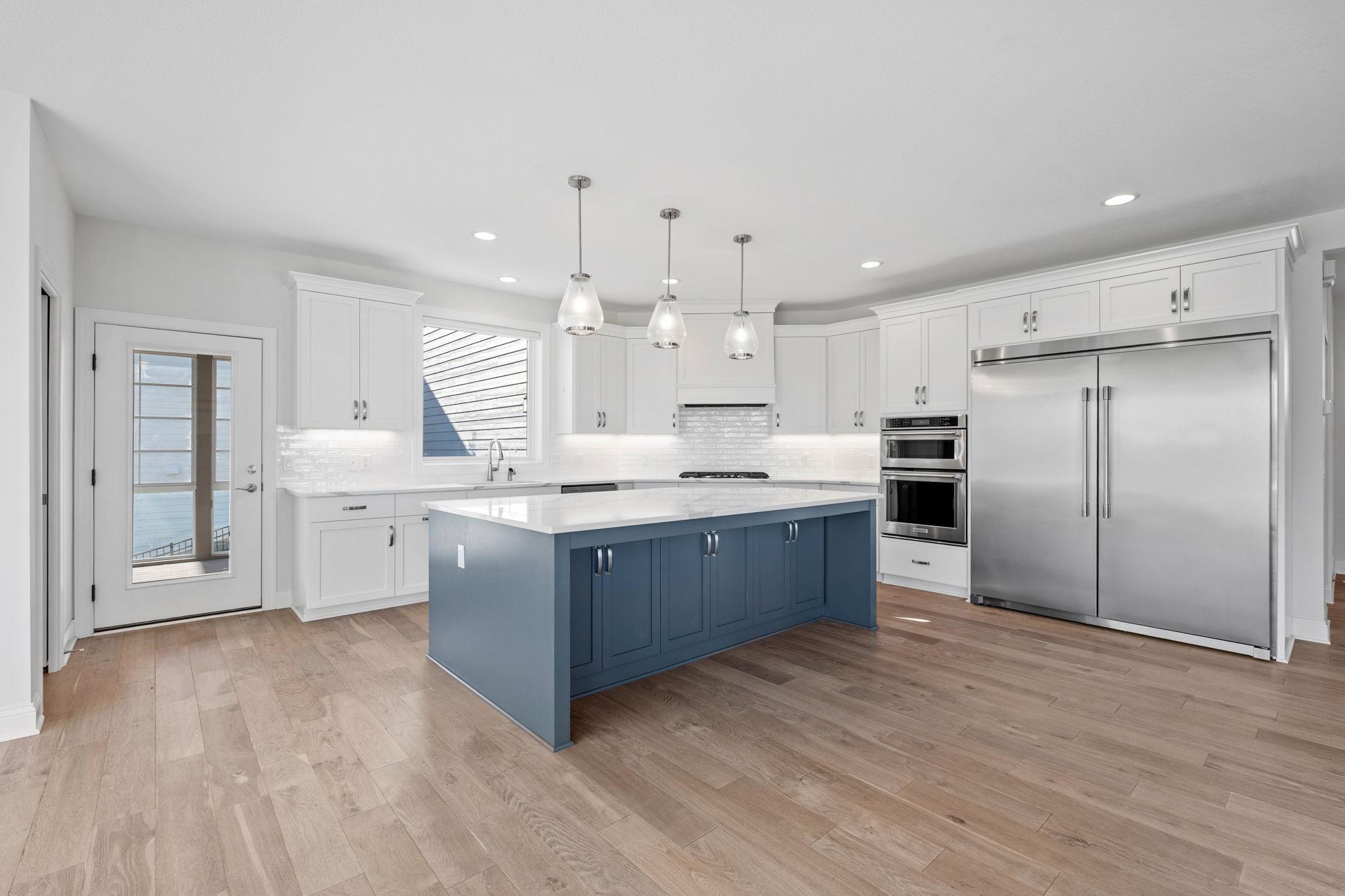 31-web-or-mls-16900 59th Ave N-31.jpg