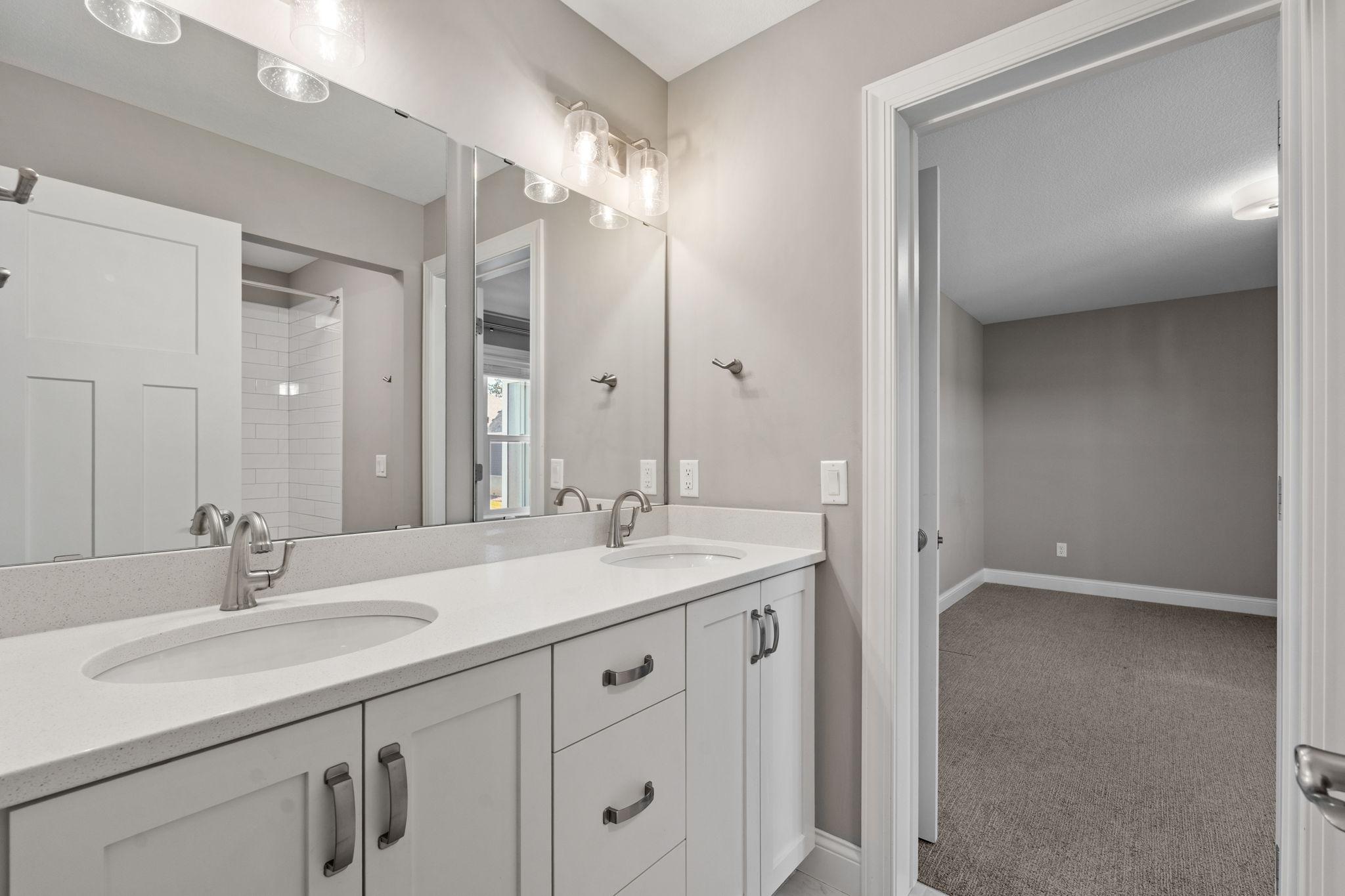 55-web-or-mls-16900 59th Ave N-55.jpg