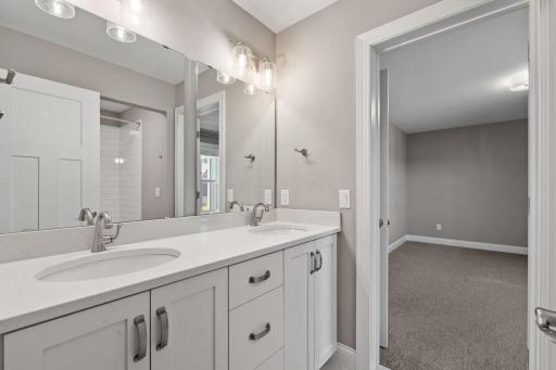 16900 59th Avenue N, Plymouth, MN 55446