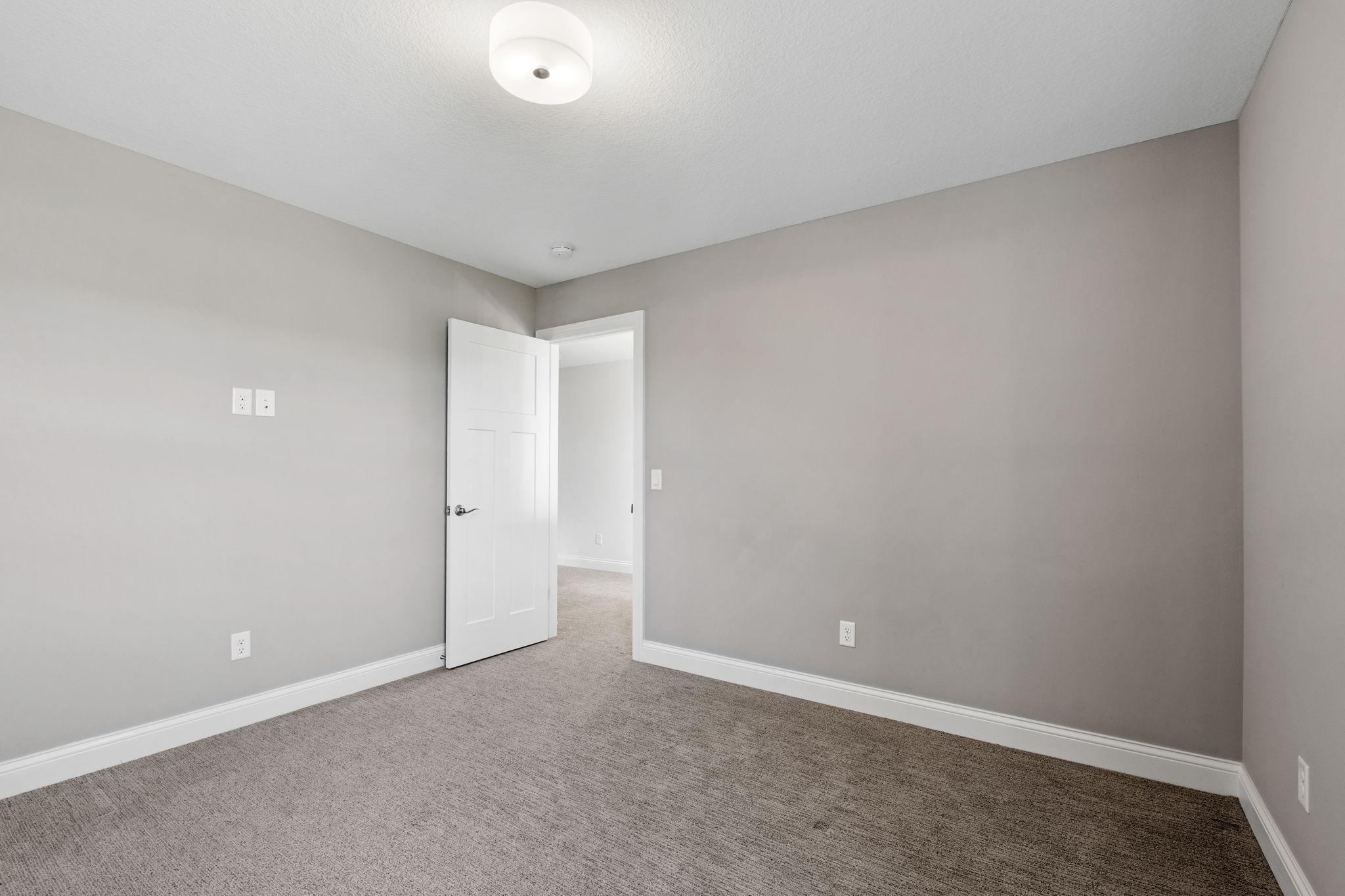 50-web-or-mls-16900 59th Ave N-50.jpg