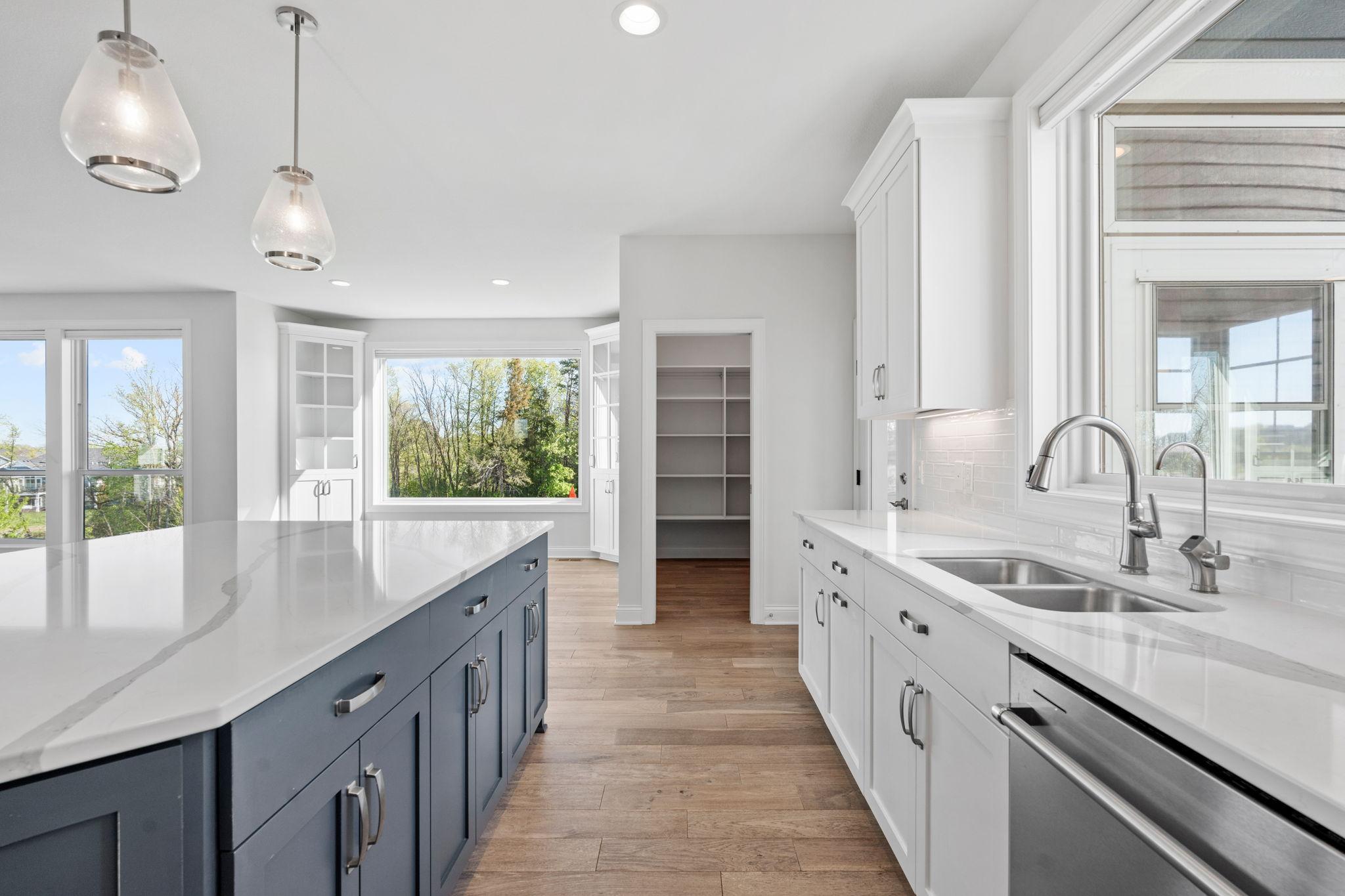 36-web-or-mls-16900 59th Ave N-36.jpg
