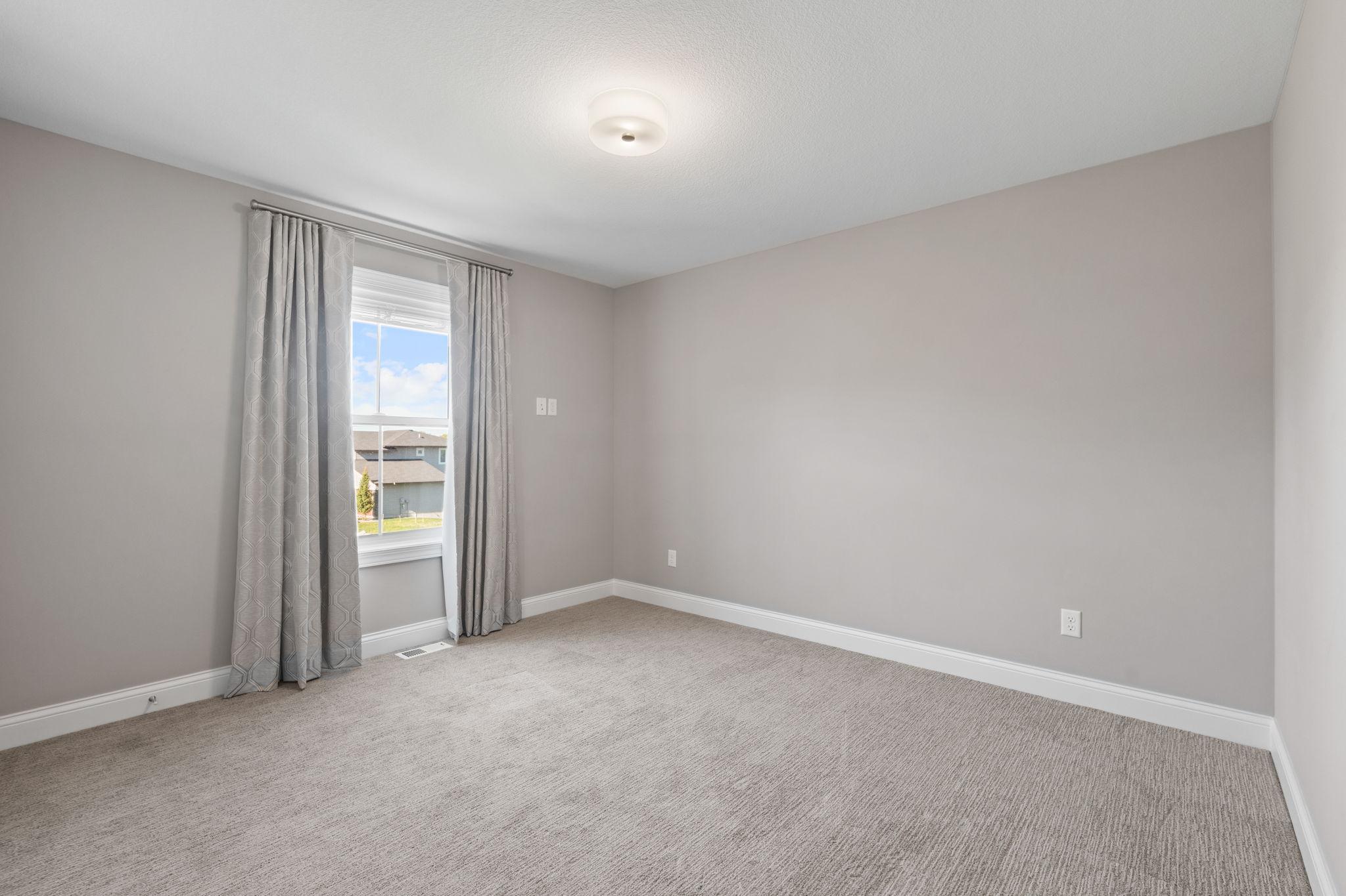 53-web-or-mls-16900 59th Ave N-53.jpg