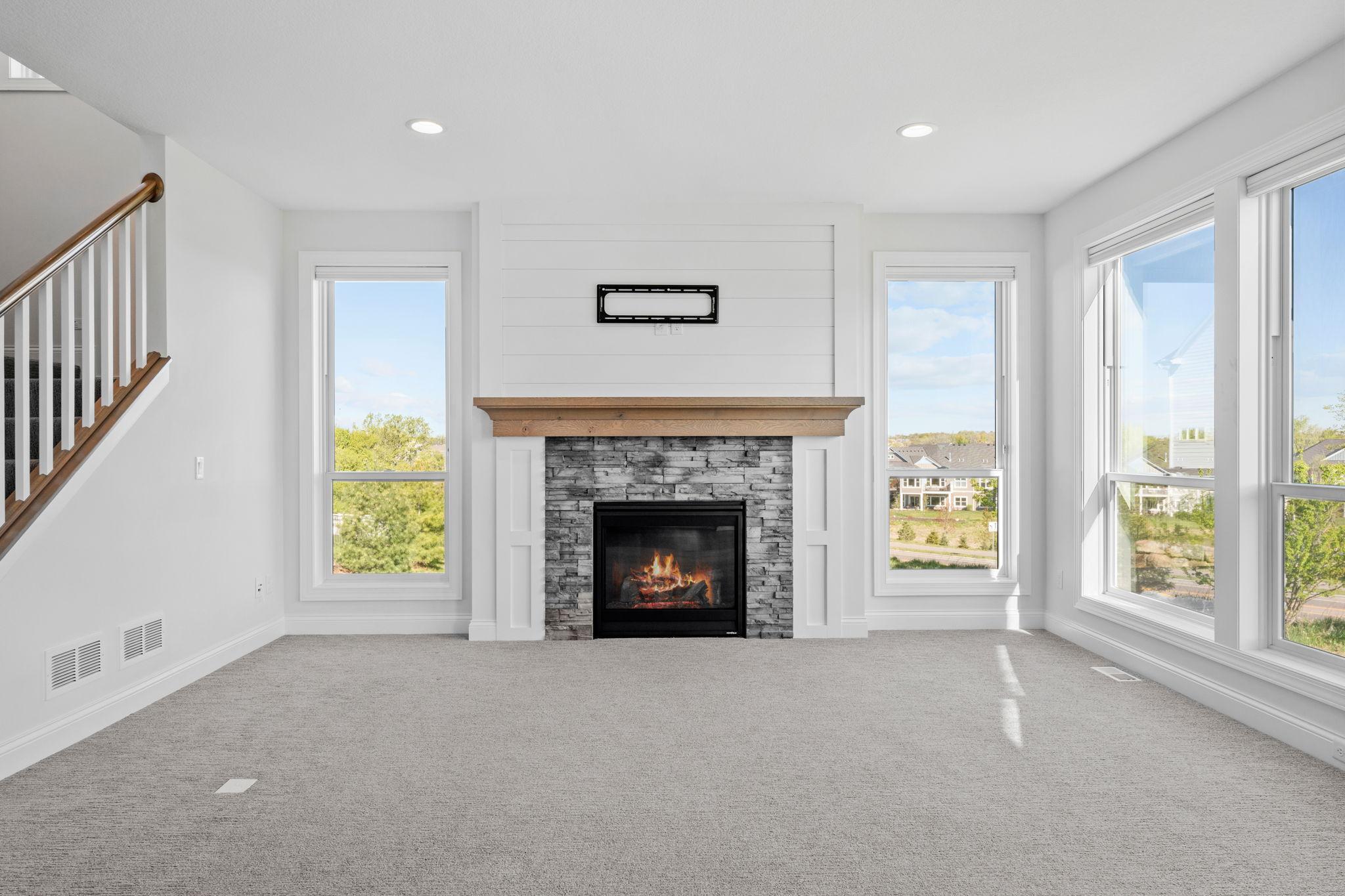 28-web-or-mls-16900 59th Ave N-28.jpg