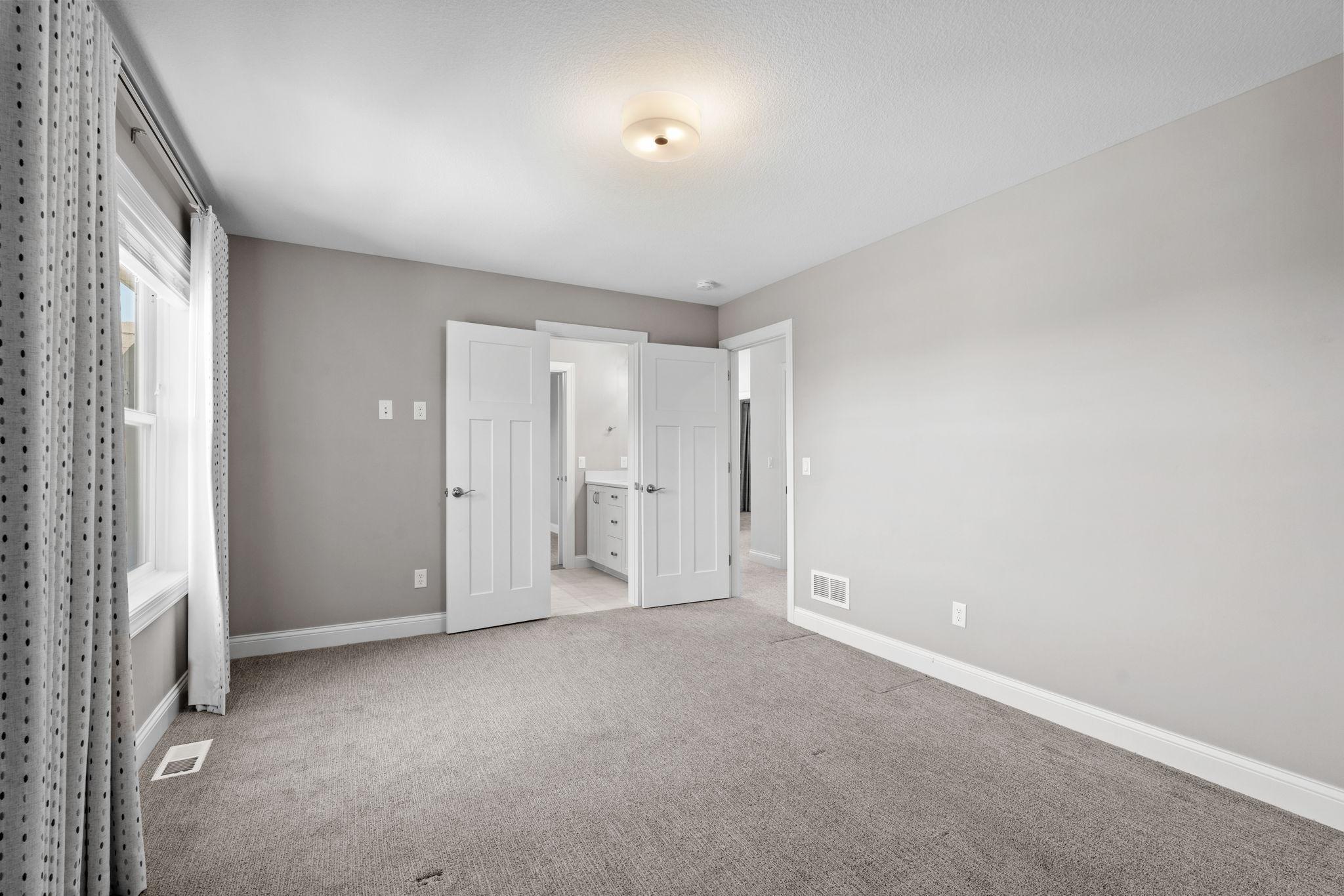 59-web-or-mls-16900 59th Ave N-59.jpg