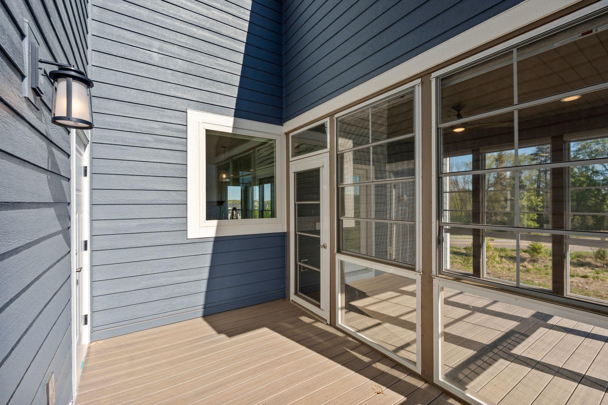 10-web-or-mls-16900 59th Ave N-10.jpg