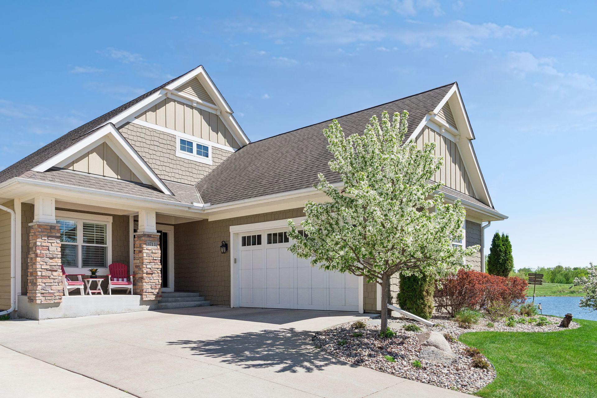 In addition to Lake Bavaria access, there are several ponds and 10 miles of walking/biking trails located throughout the Chevalle neighborhood.