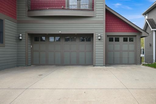 10721 Watersedge Lane, Saint Paul, MN 55129