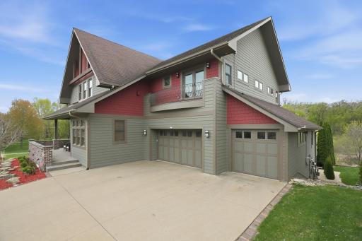 10721 Watersedge Lane, Saint Paul, MN 55129
