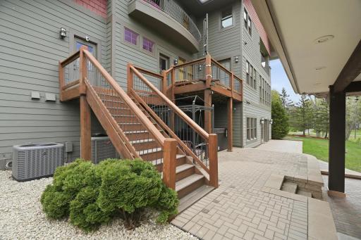 10721 Watersedge Lane, Saint Paul, MN 55129