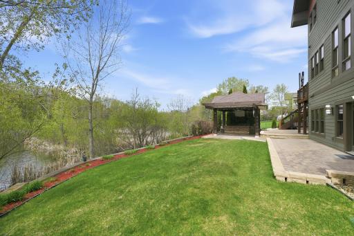 10721 Watersedge Lane, Saint Paul, MN 55129