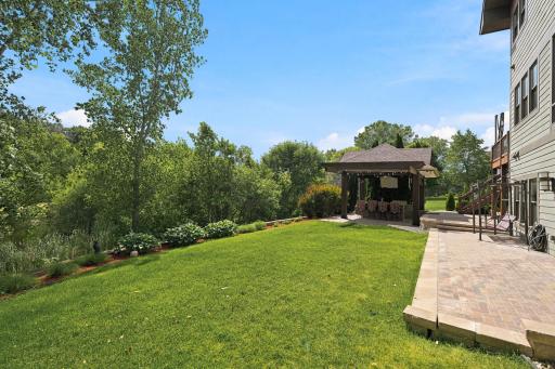10721 Watersedge Lane, Saint Paul, MN 55129