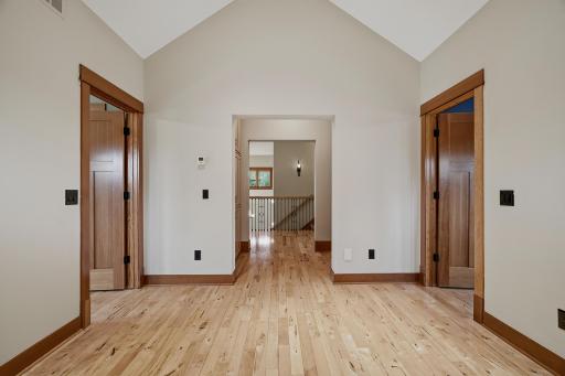 10721 Watersedge Lane, Saint Paul, MN 55129