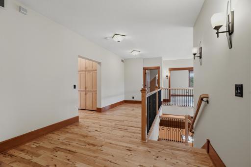 10721 Watersedge Lane, Saint Paul, MN 55129