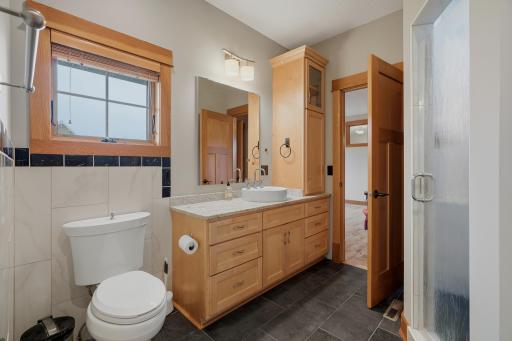 10721 Watersedge Lane, Saint Paul, MN 55129