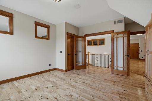 10721 Watersedge Lane, Saint Paul, MN 55129