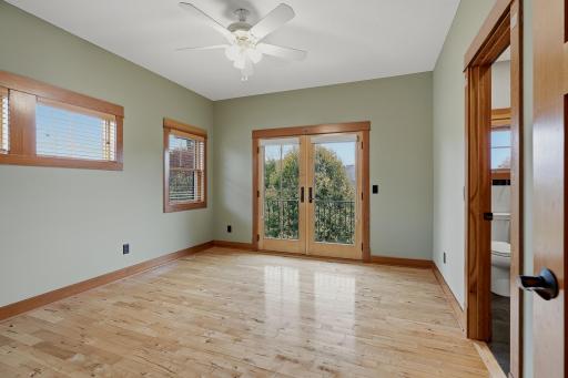 10721 Watersedge Lane, Saint Paul, MN 55129