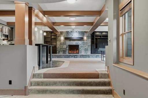 10721 Watersedge Lane, Saint Paul, MN 55129
