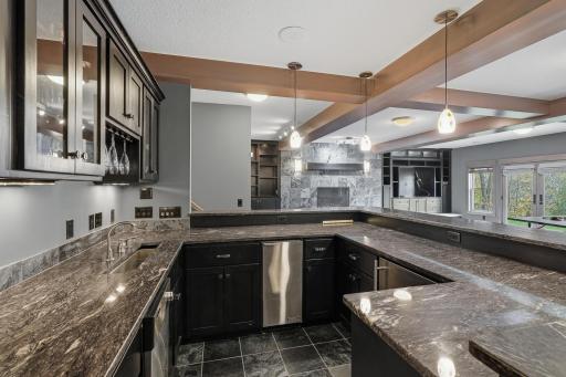 10721 Watersedge Lane, Saint Paul, MN 55129