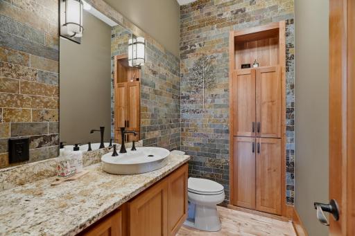 10721 Watersedge Lane, Saint Paul, MN 55129