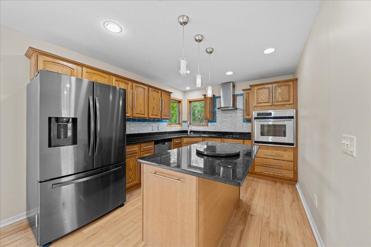 Granite Counters / Updated kitchen