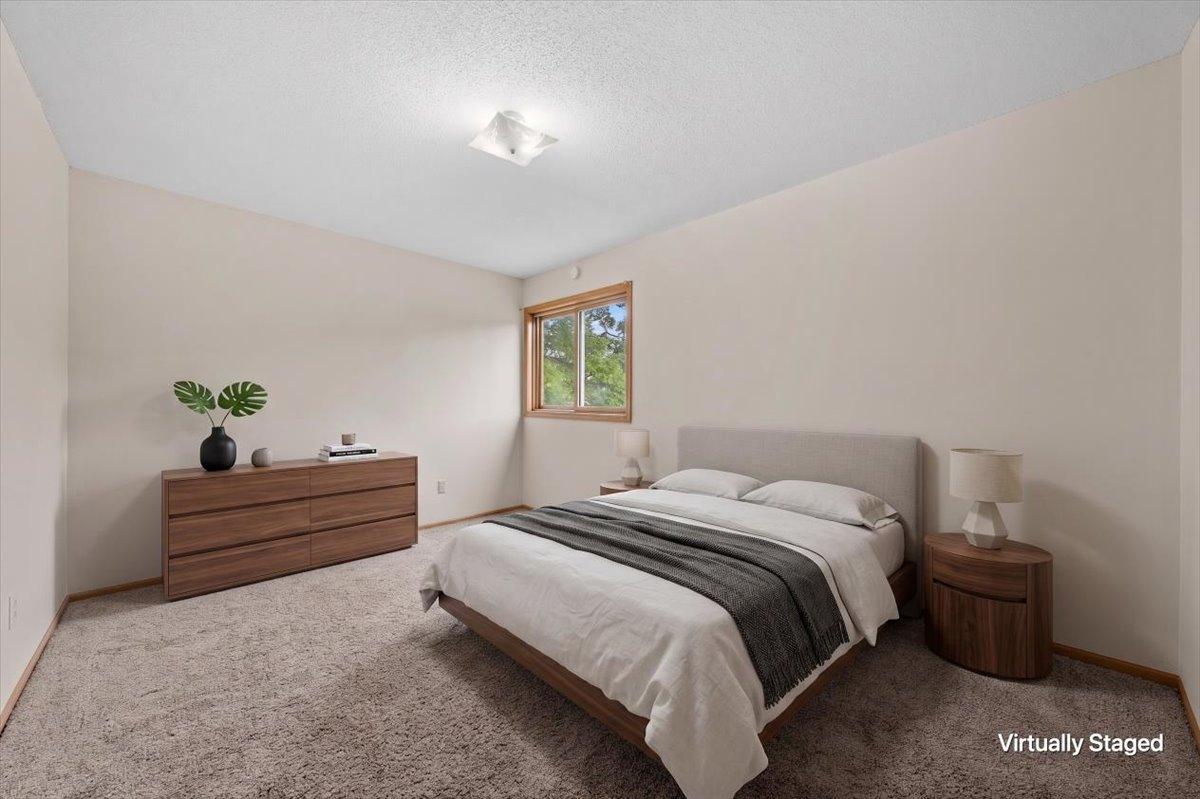 Virtual Staged / Bedroom