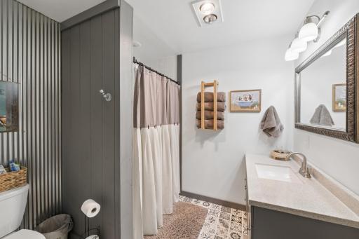 Media room/ Studio Apartment/ Exercise room private bathroom