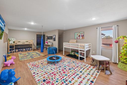 Recreation room/ Bed 5/ Bunkhouse flex space!!