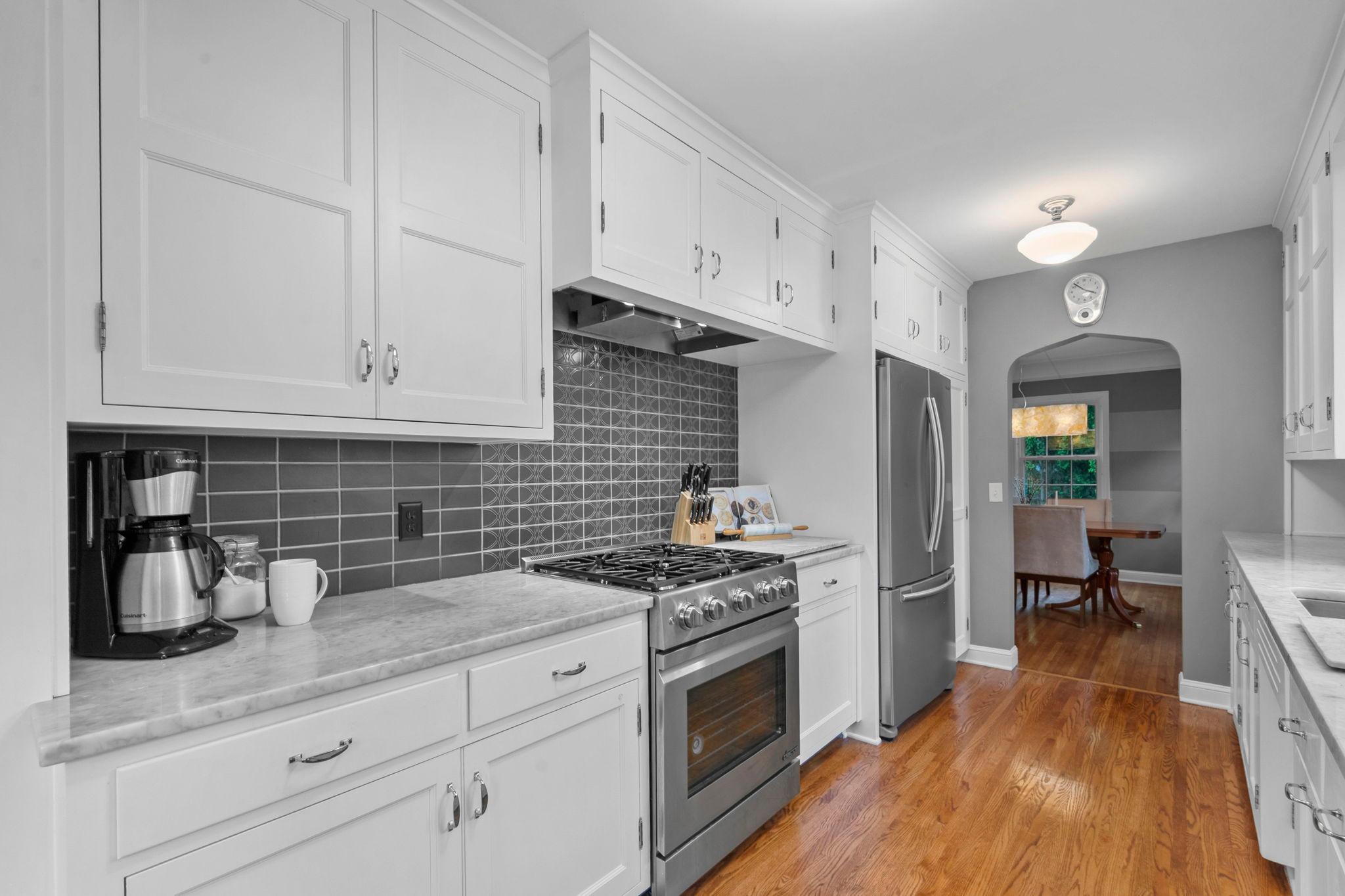42-web-or-mls-200 Thomas Ave S-108.jpg