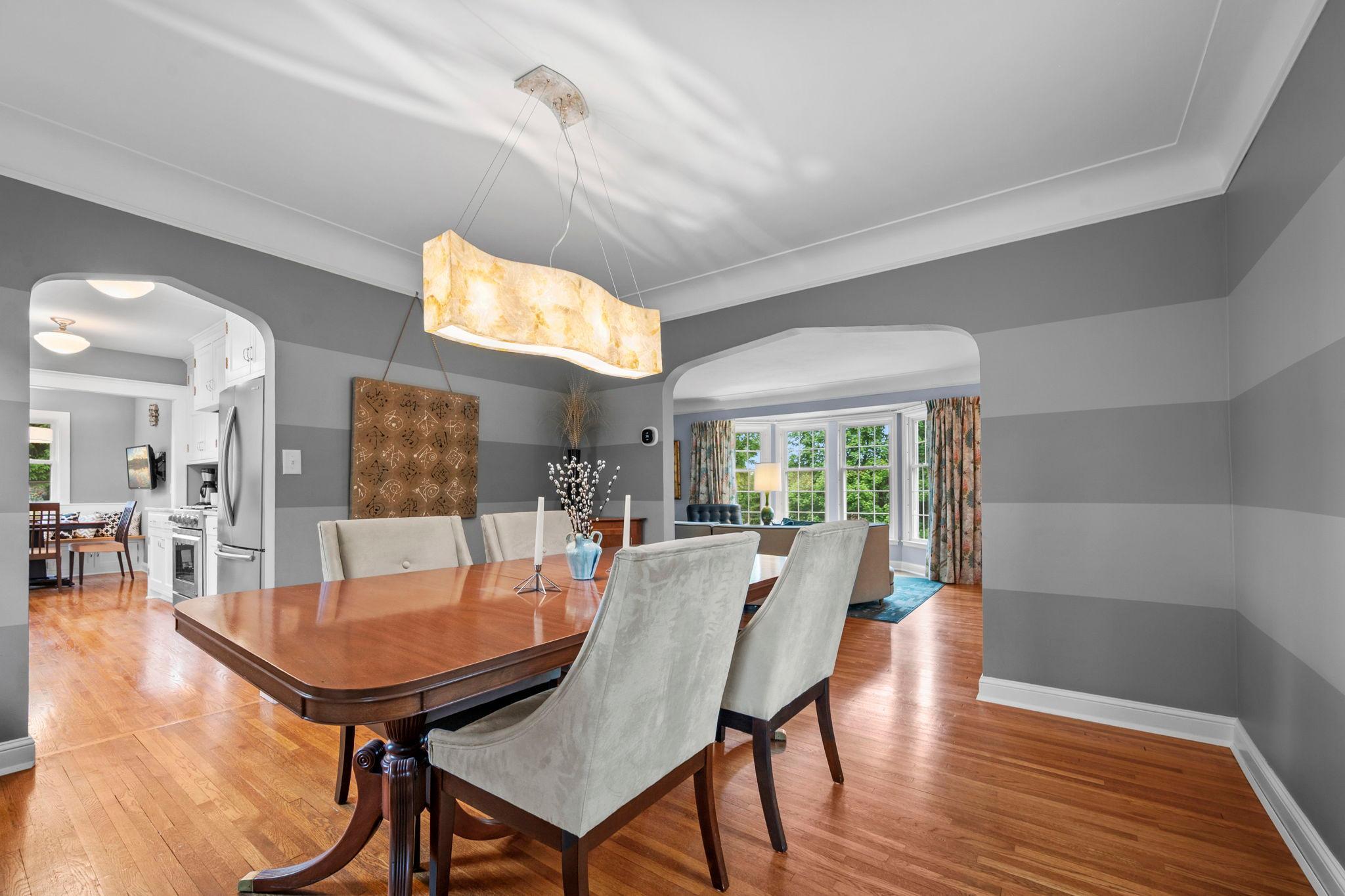 36-web-or-mls-200 Thomas Ave S-78.jpg