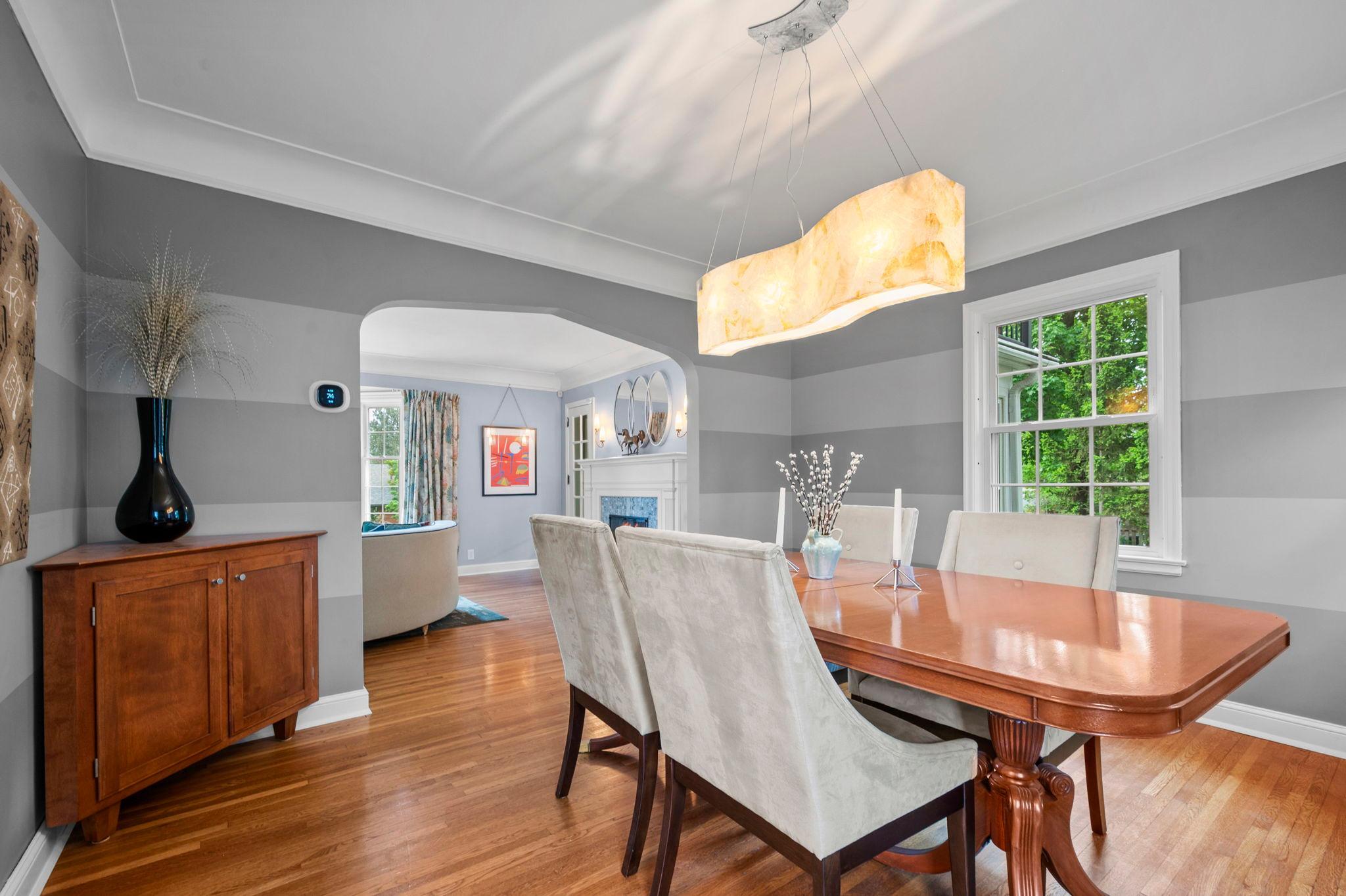 37-web-or-mls-200 Thomas Ave S-83.jpg
