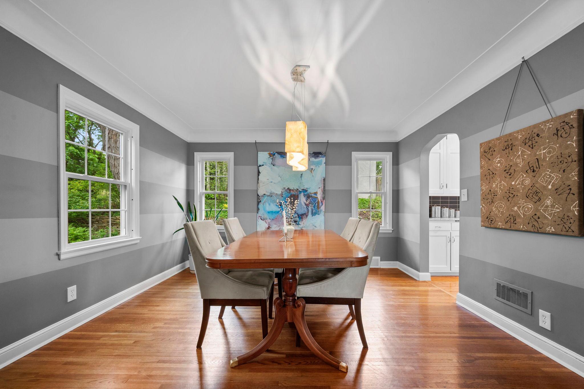 34-web-or-mls-200 Thomas Ave S-68.jpg