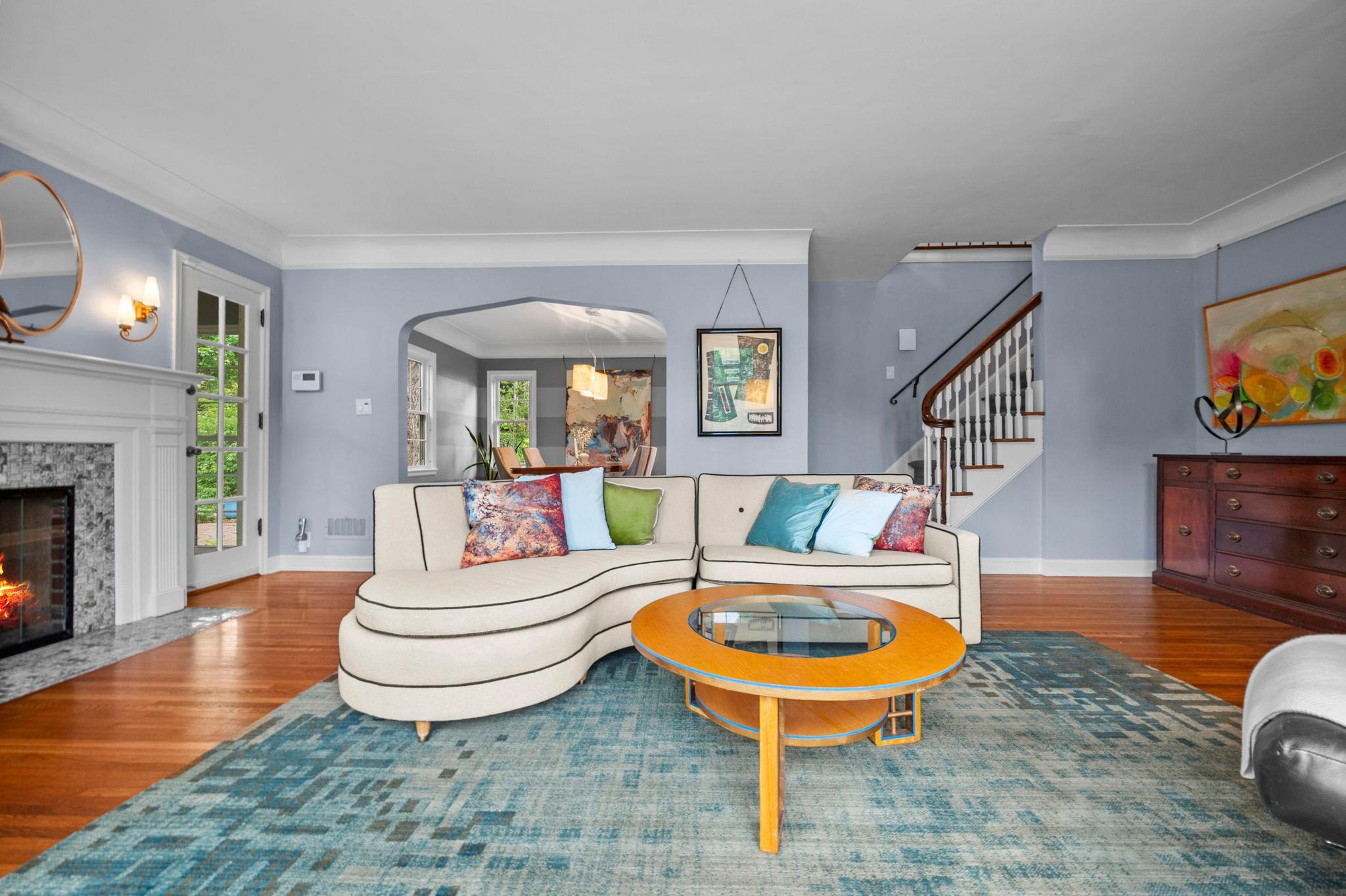 32-web-or-mls-200 Thomas Ave S-43.jpg